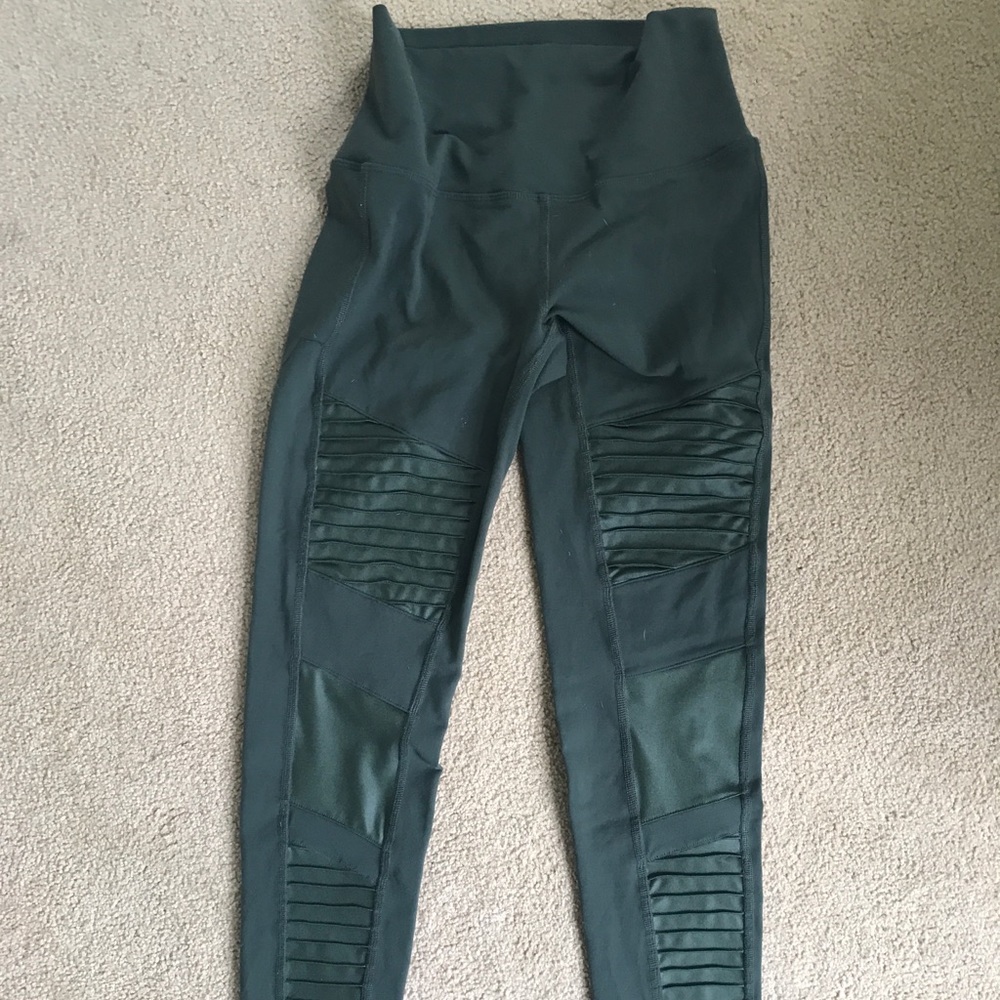 Alo yoga Motto leggings